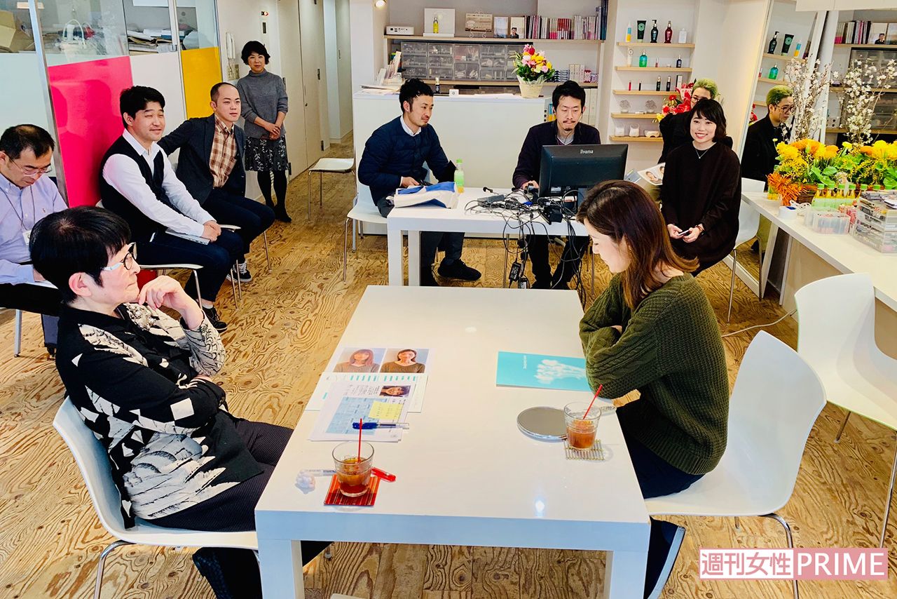 メイクアップ理論「印象分析」を確立。現在は、その具体例をAIに覚えさせ「印象分析」を汎用化するシステムの開発に力を注いでいる