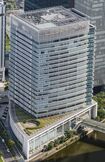横浜市にある日産自動車本社ビル(共同通信ヘリから撮影)
