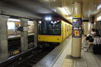 盲導犬を連れた男性が転落死「ホーム転落だけじゃない、視覚障害者の恐怖体験」