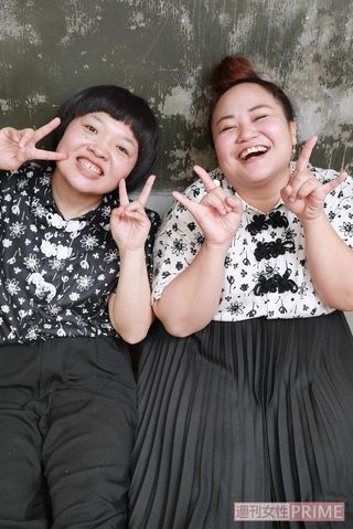 おかずクラブ（左）オカリナ、（右）ゆいP　撮影／森田晃博
