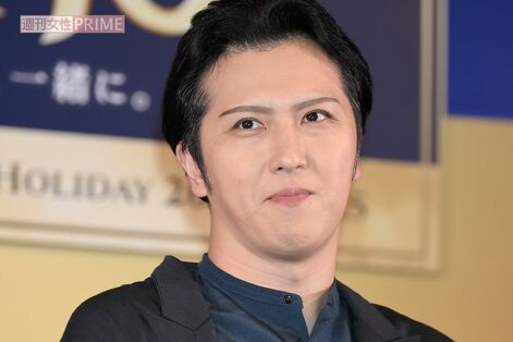 尾上松也とAAA・宇野実彩子似女性との寿司店デート現場を目撃、直撃に「友達です」も“お揃いスニーカー”…