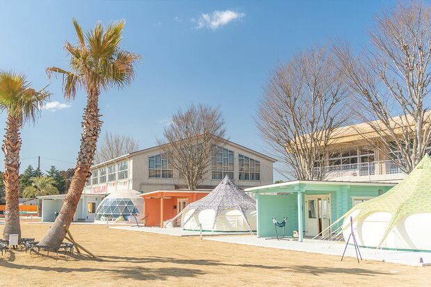 廃校をリノベした可愛すぎるグランピング『TACO GLAMP THE MEXICO』