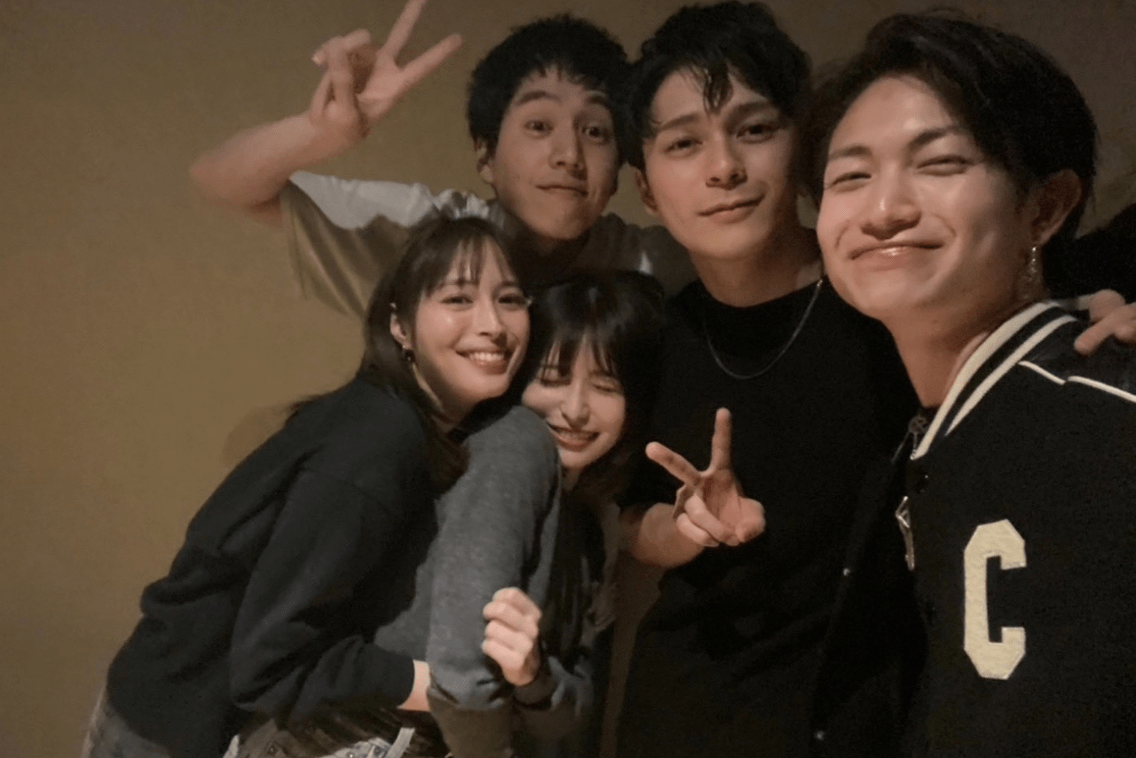 長濱ねる、月9ドラマ『366日』の共演者と（長濱ねる&STAFF公式Xより）