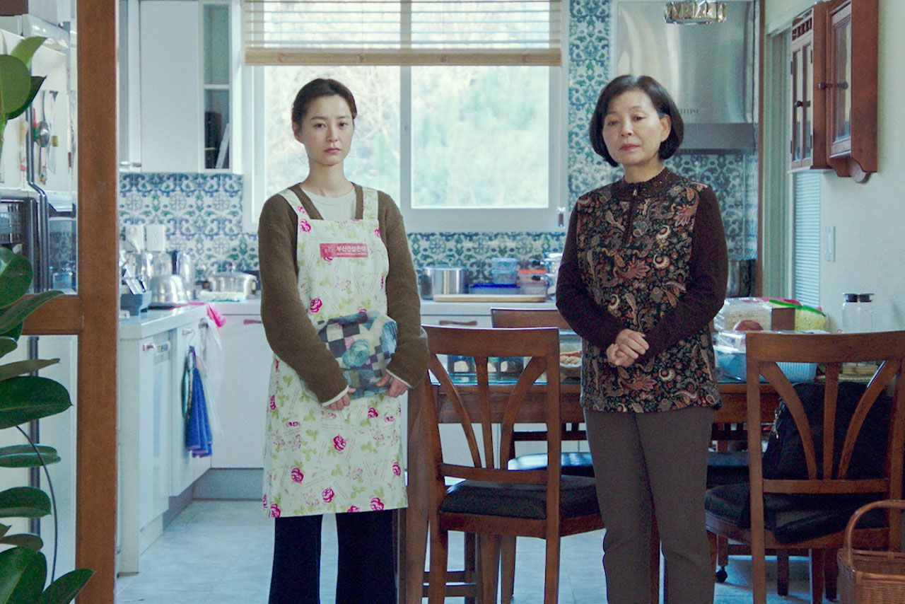 『82年生まれ、キム・ジヨン』  (C)2020 LOTTE ENTERTAINMENT  All Rights Reserved.