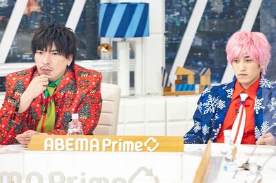 EXITのりんたろーと兼近大樹。報道番組にも出演している（'22年12月）