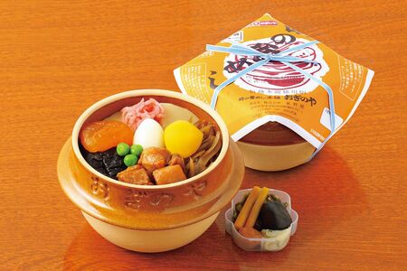 荻野屋の峠の釜めし（陶器）