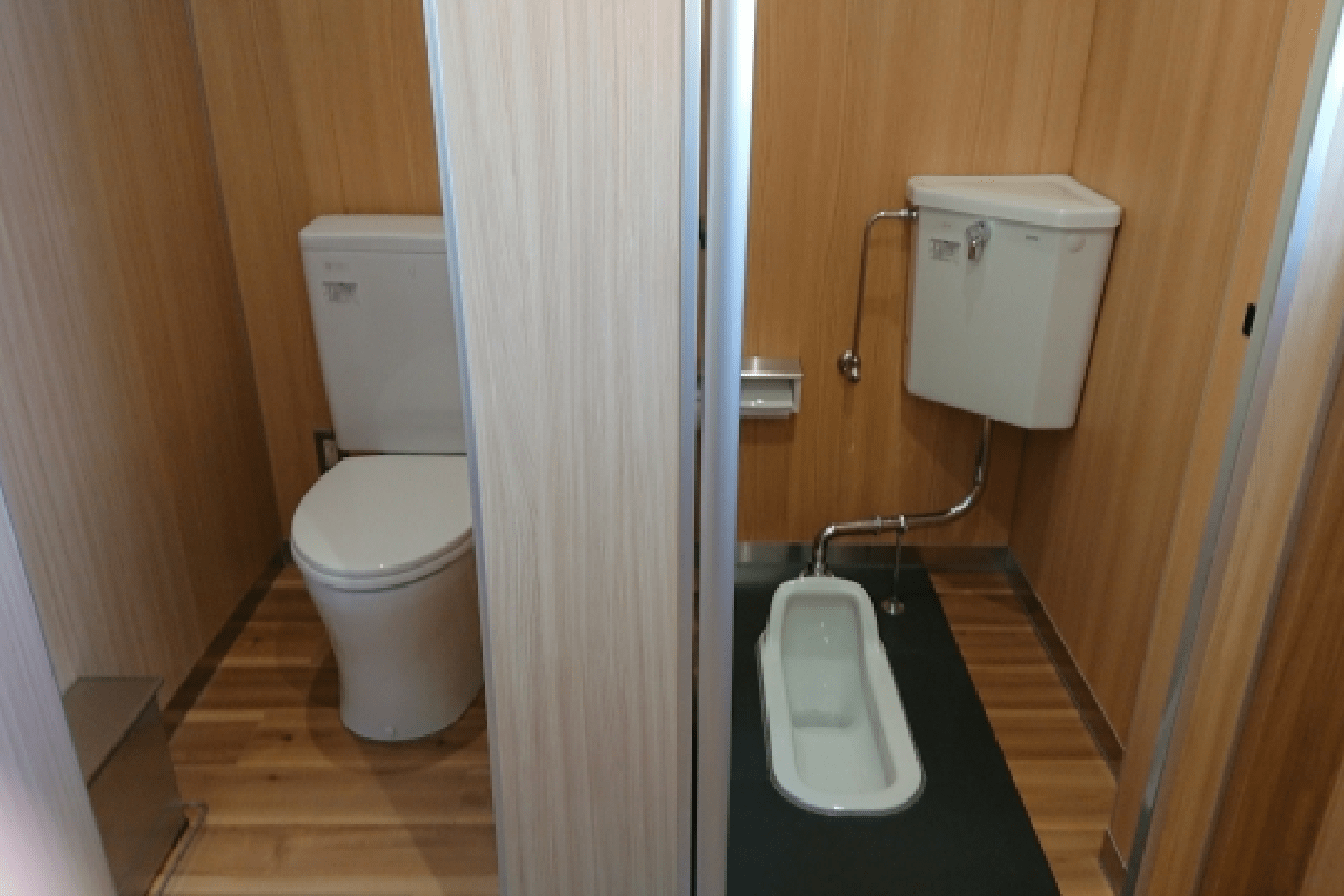 和式も残っているとはいえ清潔感が増した