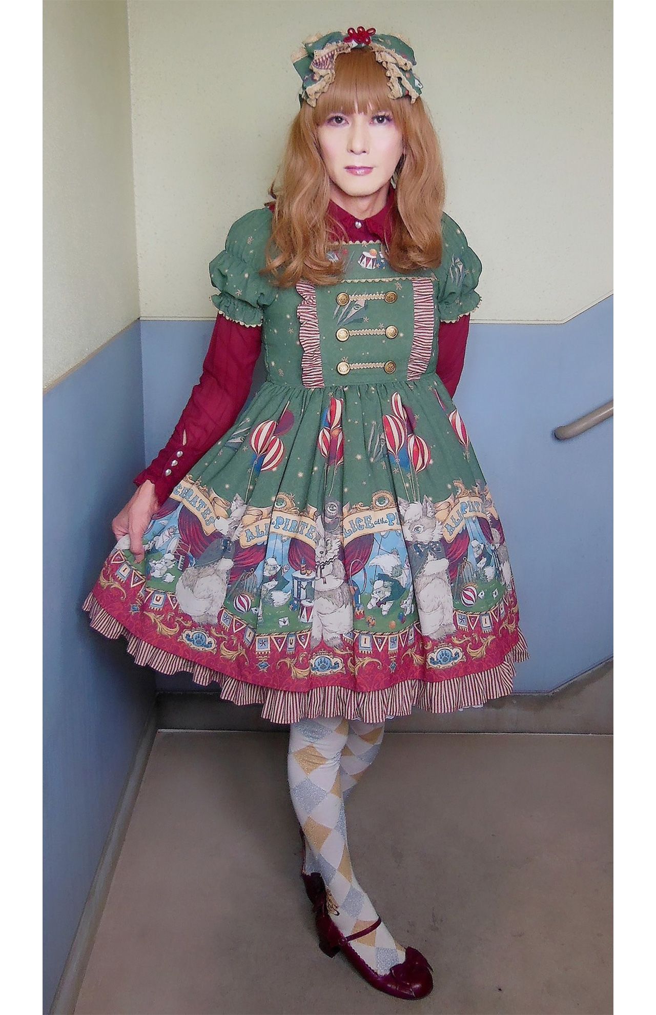 ロリータファッションに身を包むオンプさん（本人SNSより）