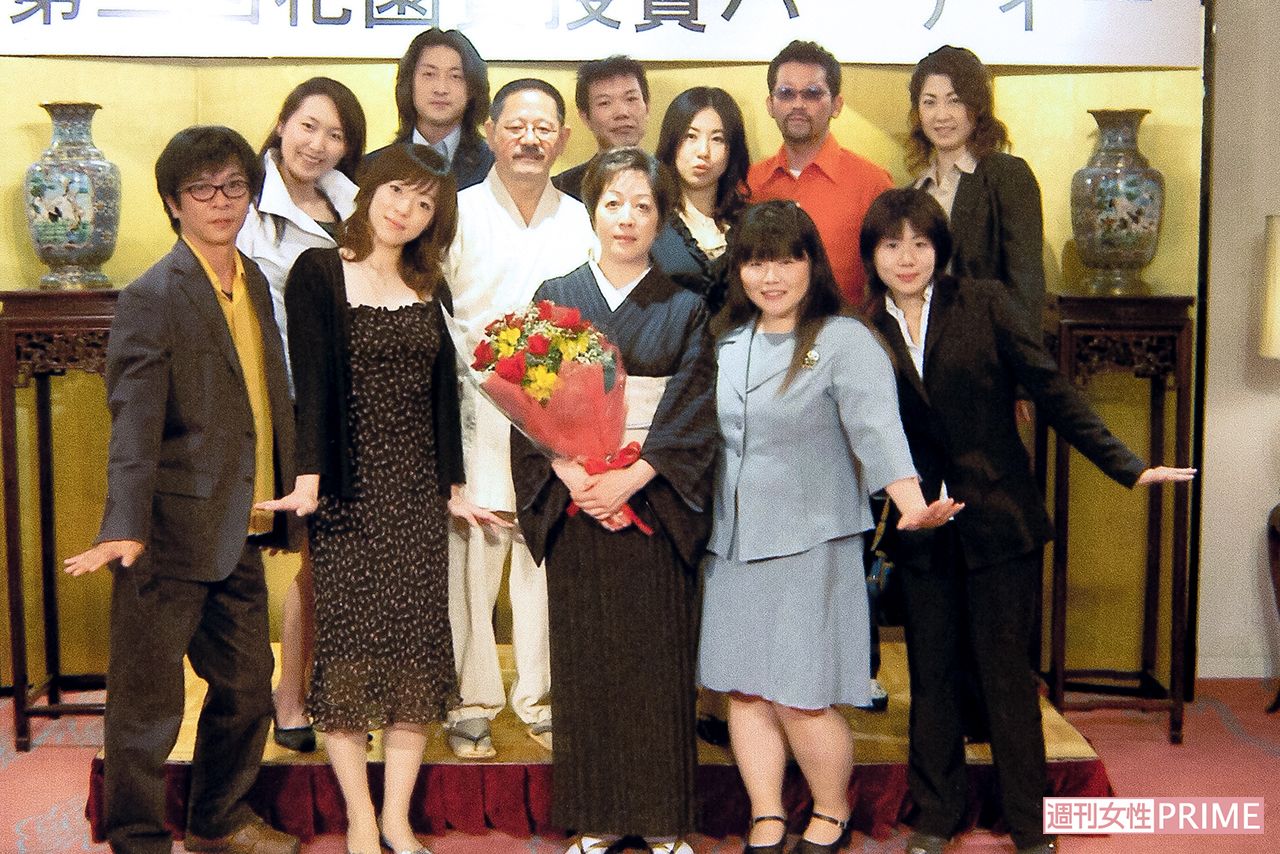 今や夏の風物詩となった椿組の花園神社野外劇。2005年には「第三回花園賞」を受賞