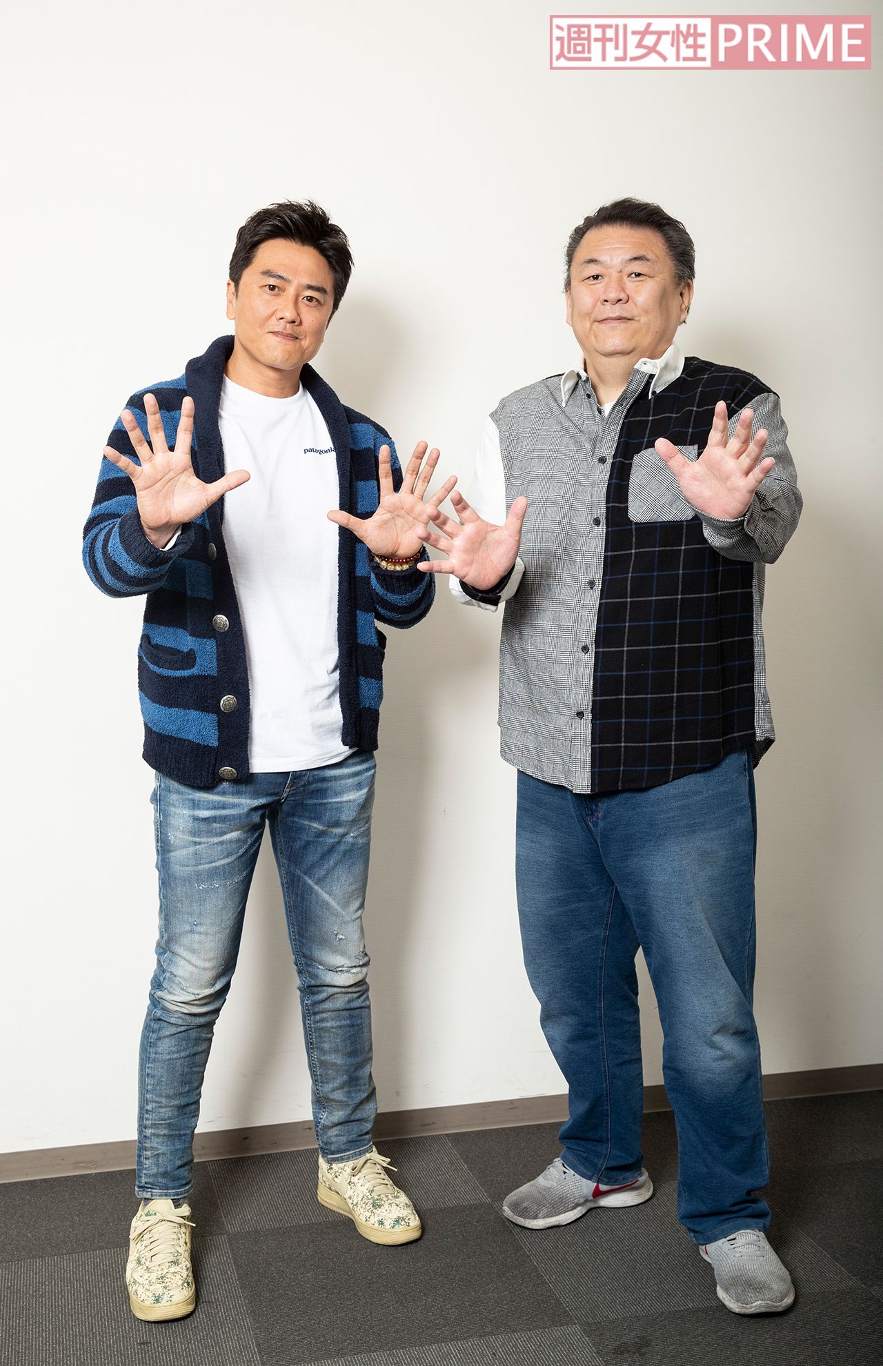 原田龍二（左）と貴闘力（右）