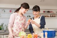 夫実家あるある　姑が作る昭和のギガ盛り飯＆宅配便で届く恐怖の味噌汁