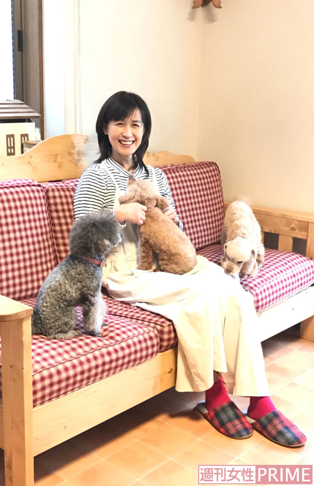 木下千春さん　SJメイト。40代で主婦からモデルへと転身。身体を動かすことが大好きで、ダンスインストラクターとしても活躍。トリマーの資格を持ち、動物愛護活動も行っている。