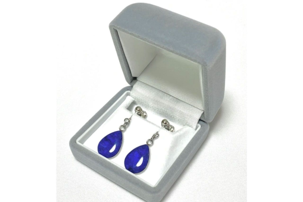 滋賀県草津の花”あおはな”を使用したイヤリング