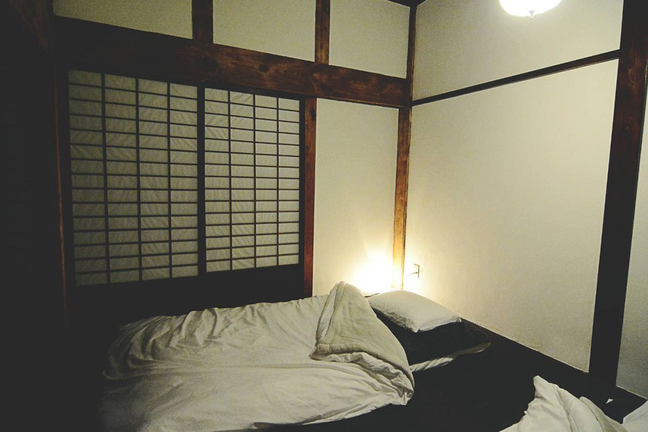 築200年超の古民家をリノベーションした「宿屋堂道」　写真提供／株式会社伝燈
