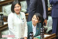 自民党の新人議員、福田かおる氏と向山淳氏が本会議場でスマホ撮影、思い出される“偉大な”2人の先輩の名…