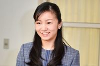 佳子さま、イギリスへの短期留学でナイトクラブやパーティー生活も