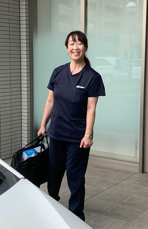 田所園子先生●緩和ケア医。3児の母。2010年に子宮頸部腺がんと診断され、広汎子宮全摘術を受ける。子どもの進学・就職を機に、長年暮らした高知県から地元・名古屋へ。現在は吉田クリニックに勤務し、訪問診療を行う。