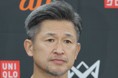 現役続行の“キングカズ”こと三浦知良、“若い世代に譲るべき”の批判を一蹴した元チームメイトのSNS投稿…