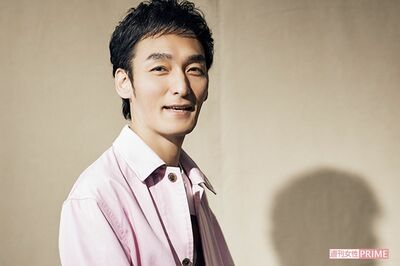 草なぎ剛が初めて“関西弁の役”に挑戦！「英語のセリフよりも難しかったかも（笑）」