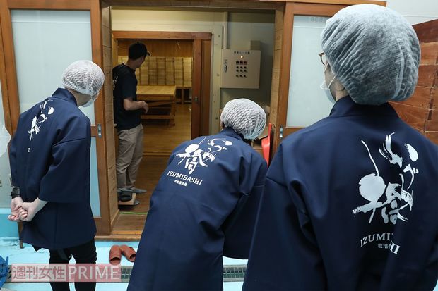 製麹室なう。ことさら“納豆菌”に気をつけたいセクションです