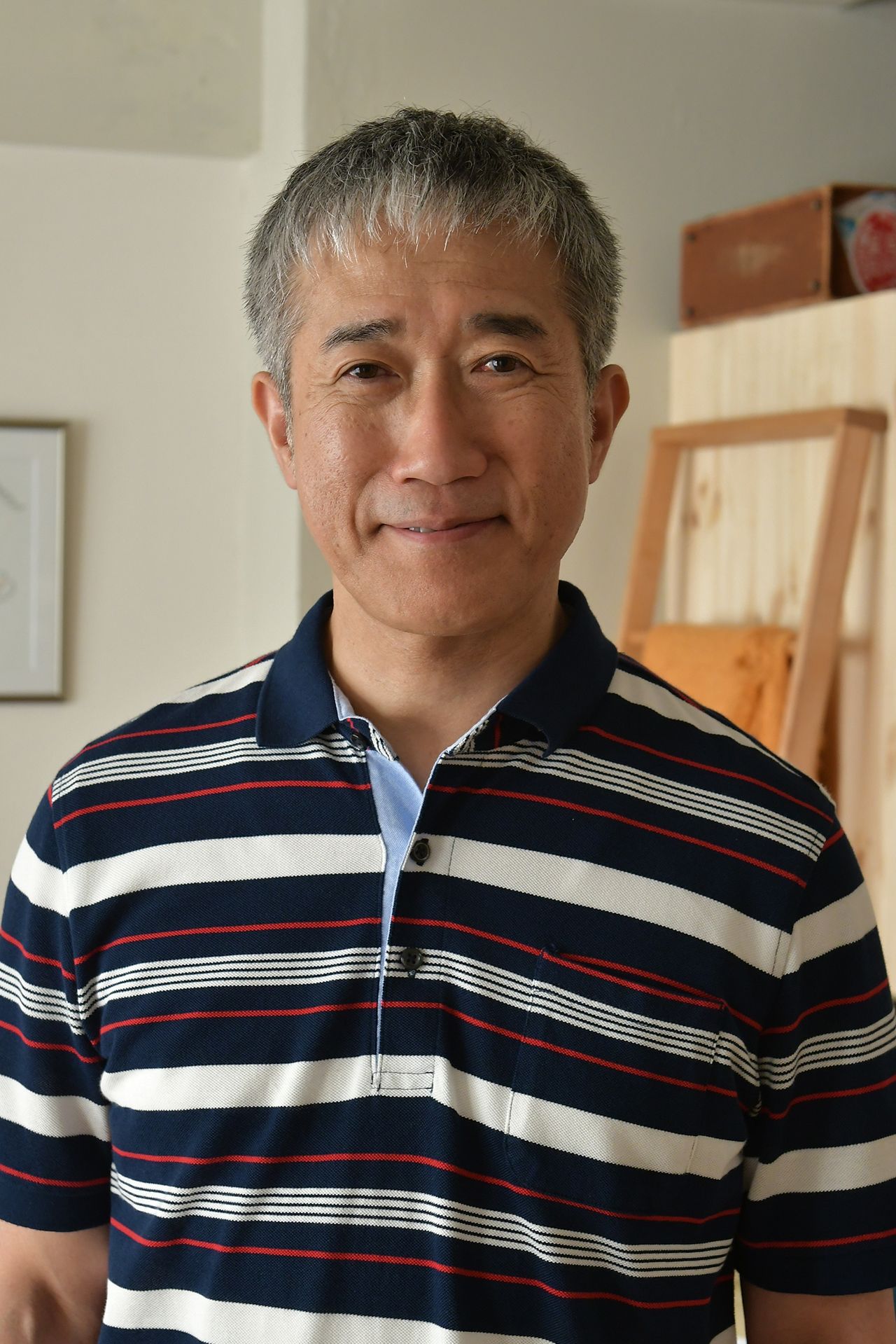 鈴木徹三（遠山俊也）：無口でやさしい。カンナを応援する気持ちがあるが、いつも妻にさえぎられる