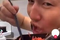 《実刑判決　懲役2年4か月》吉野家の紅しょうが“直箸”食いコンビ男・嶋津龍被告は「元プロボクサー」将来…