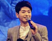 超新星ソンジェ、除隊当日のイベントにファン500人集結