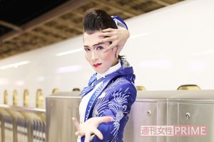 京都で都市伝説化！「宝塚の男役コスプレをする男性」月城すみれって