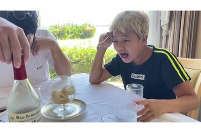 お酒と知り「こんなん食ったらあかんよ」とつぶやくゆたぼん（本人のYouTubeより）