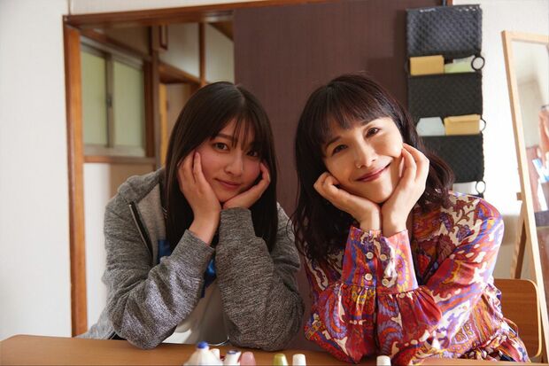 『純愛ディソナンス』公式ツイッターより。視聴者からは「こんな仲良い感じであの撮影をしてたとは」といったコメントも