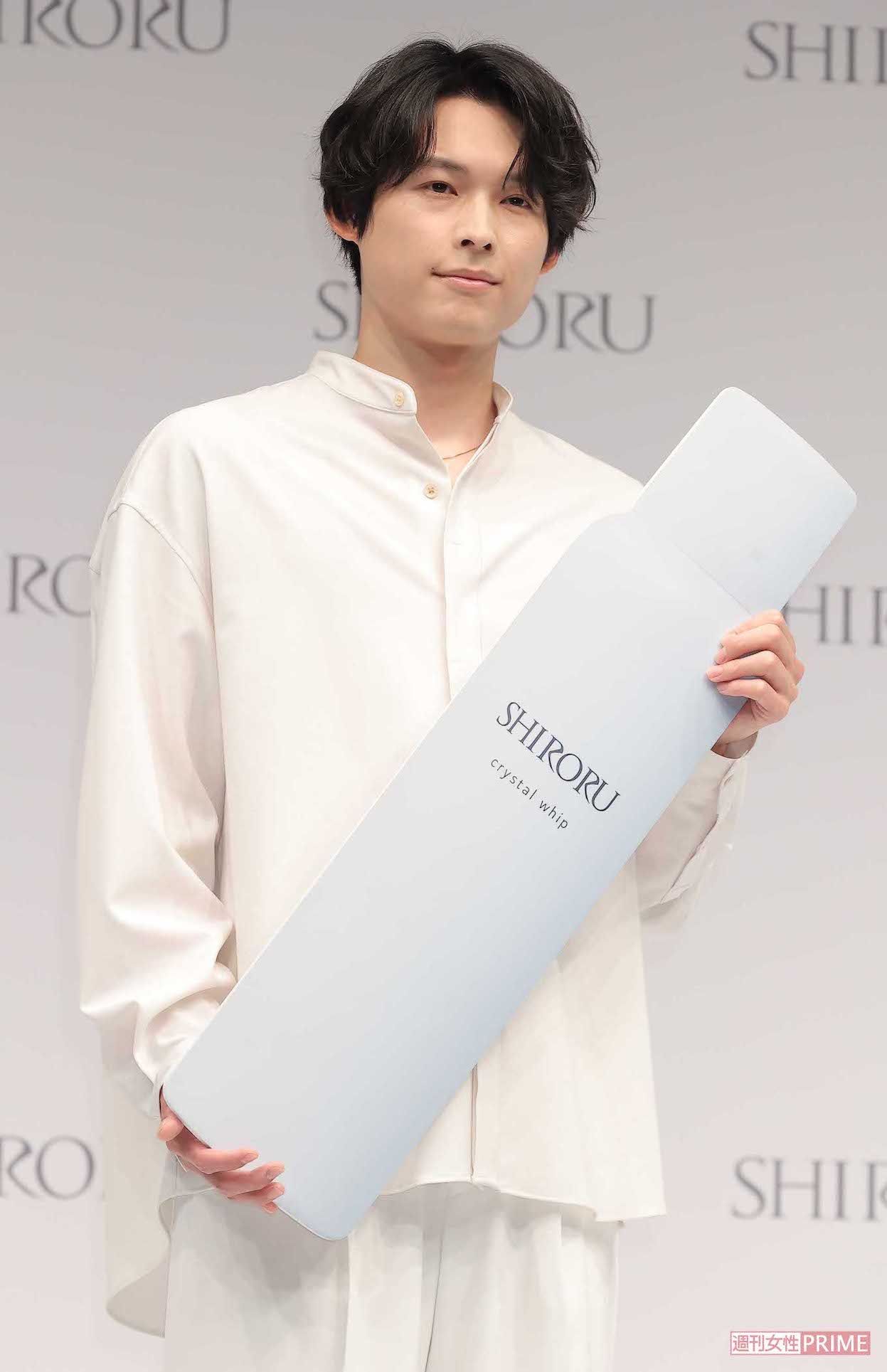 7月1日『SHIRORU』のブランドアンバサダーとして都内で行われた発表会に登壇した松村北斗