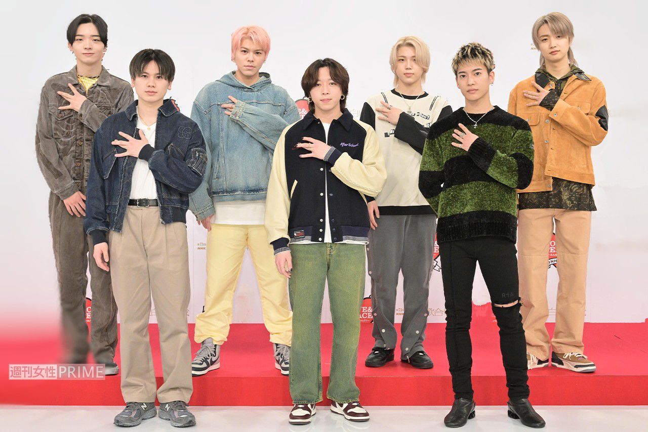 BE:FIRST（前列右が三山凌輝）