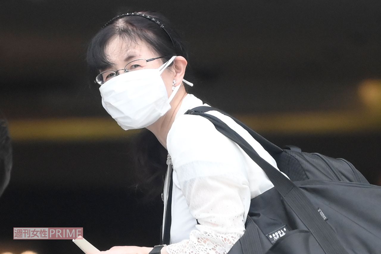 笑顔で質問に応じてくれた中島みゆき