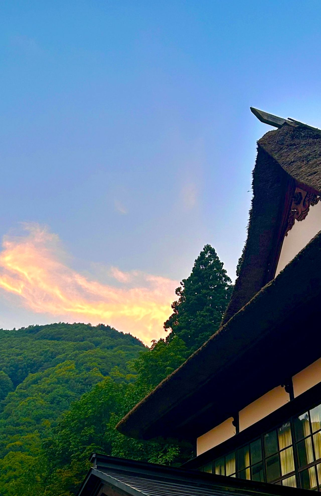 「女将兼湯守@西屋旅館」公式Xより