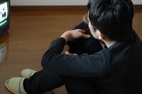 母からの束縛、不登校、ひきこもりを乗り越えて国家資格を取得した青年の「恩返し」