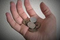 【東京貧困のリアル】自治体差で運命が決まる不当、ネットカフェ難民のその後を追う