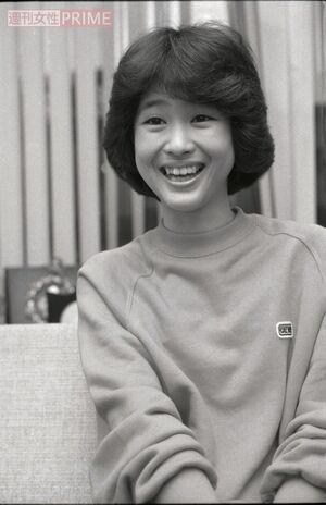 「週刊女性」秘蔵の、デビューしたての初々しい聖子。まだ笑顔にあどけなさが残る（1980年4月撮影）