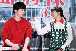 映画『仮面病棟』イベントに出席した坂口健太郎と永野芽郁（2020年1月16日）