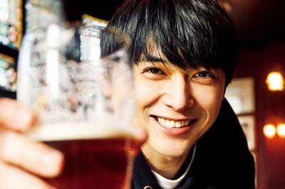ただ吉沢亮が美しすぎて──本人憧れの3都市で大人＆無邪気な顔を見せる