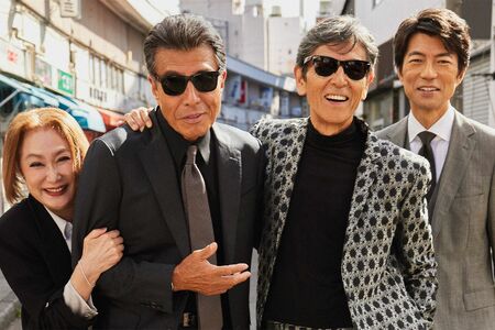 5月24日（金）公開『帰ってきたあぶない刑事』出演／舘ひろし、柴田恭兵、浅野温子、仲村トオル、土屋太鳳ほか　(C)2024「帰ってきたあぶない刑事」製作委員会　※画像をクリックするとHPにジャンプします。