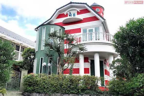 楳図さんが建てた『まことちゃんハウス』