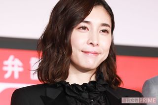 ドラマ『スキャンダル専門弁護士QUEEN』制作発表での竹内結子さん（'19年1月）