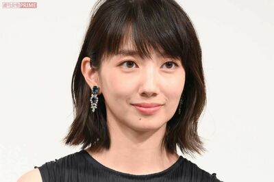 波瑠の体調不良で代役に局アナ起用のフジテレビ「タレント確保できなかった？」広がる“中居正広騒動”の余…