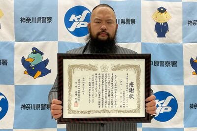 “女児連れ去り”阻止の悪役レスラー・オーカーン直撃!救出劇の裏側と道徳心を学んだ「交番女子」アニメ