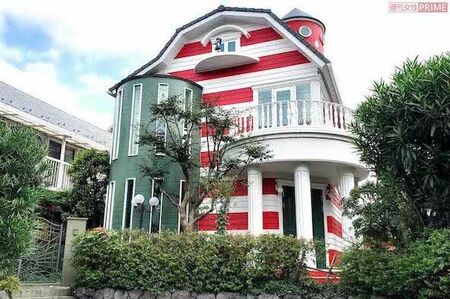 楳図さんが建てた『まことちゃんハウス』