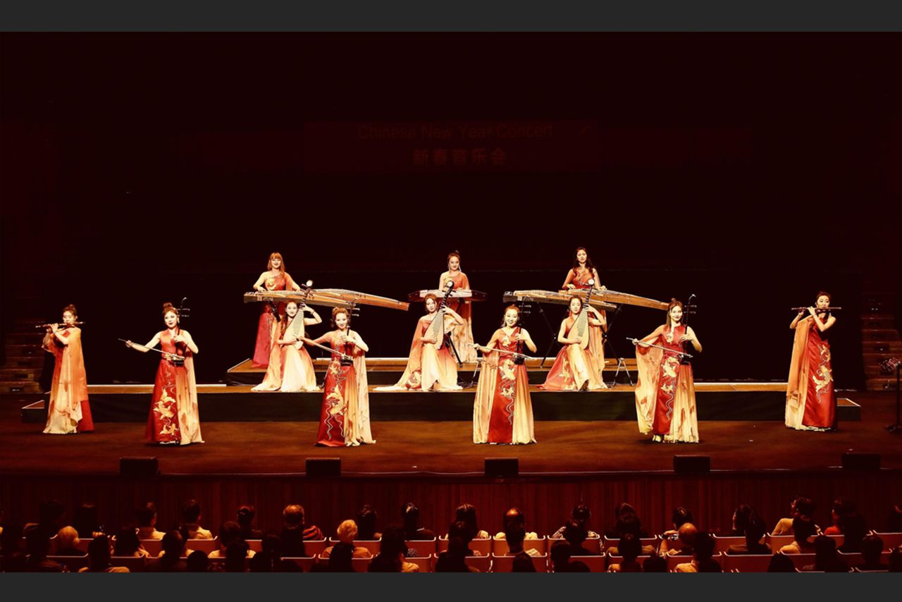 中国の音楽グループ・女子十二楽坊