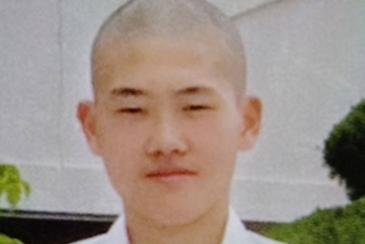 中学時代の荒木秋冬容疑者（同級生提供）