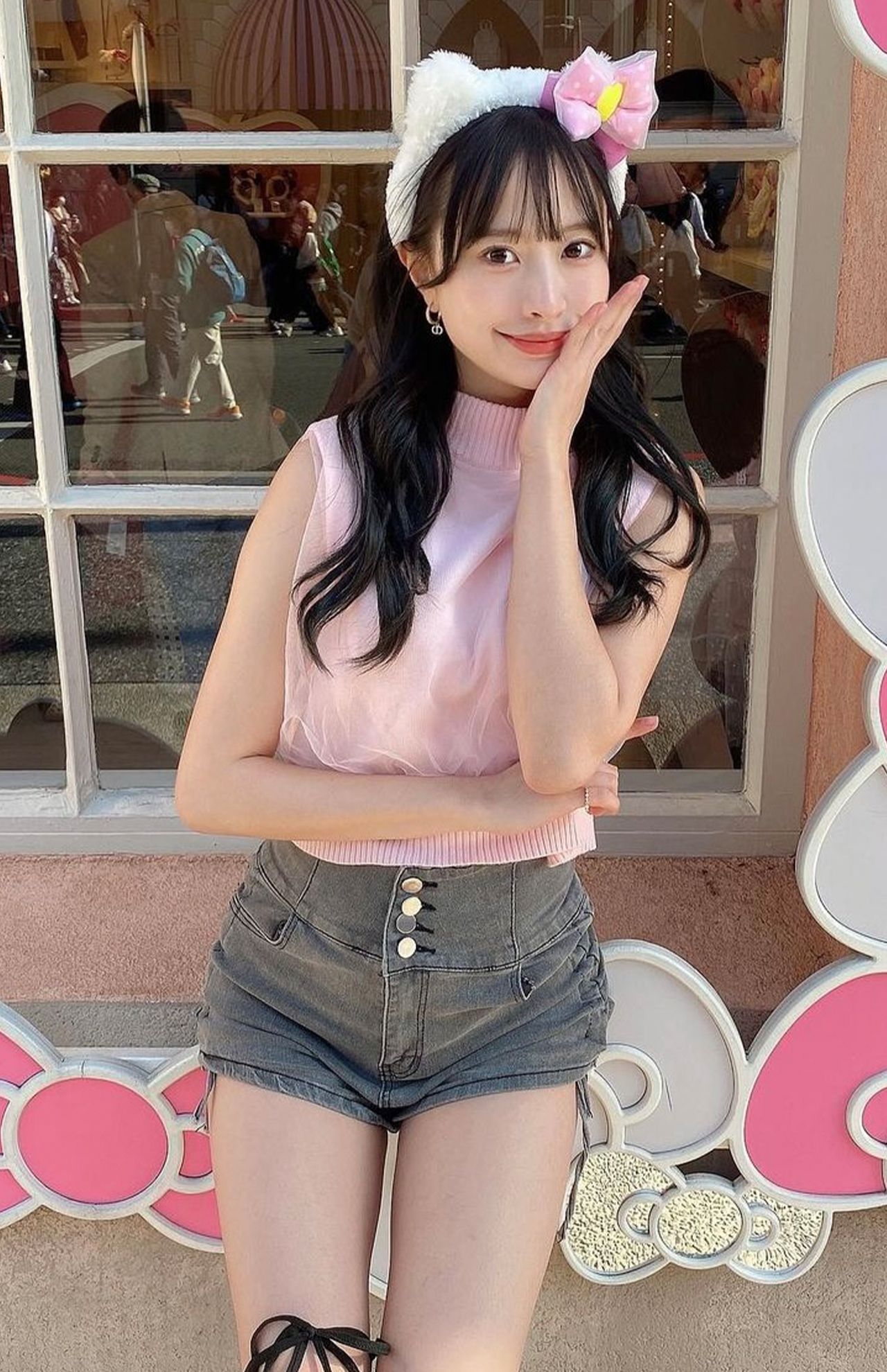 ユニバーサル・スタジオ・ジャパンを訪れた際のコーディネート（本人公式インスタグラムより）