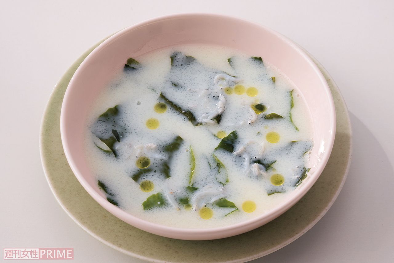 わかめとしらすの白だしミルクスープ