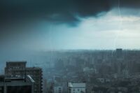 大雨警報を舐めてはいけない！ 天気予報で注目すべき4つのキーワードと天気図